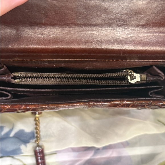 Areitio Vintage Shoulder Bag - Picture 10 of 14